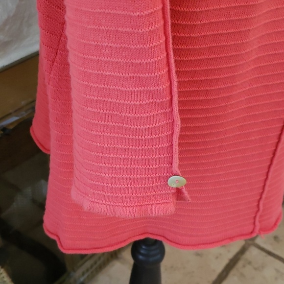 Top - Picture 3 of 6